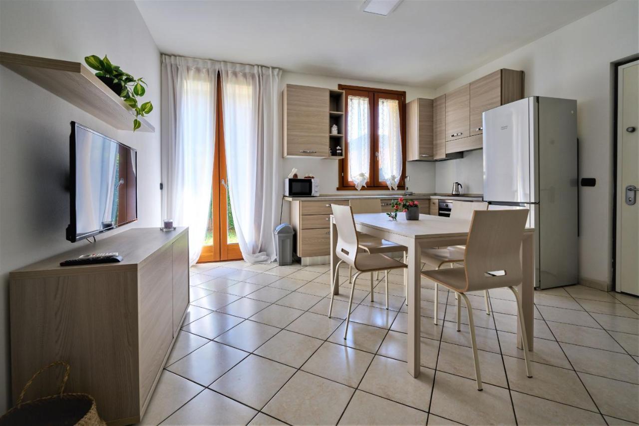 La Casa Dei Tigli - Bilocale Con Taverna E Giardino Apartment Gorgonzola Exterior photo